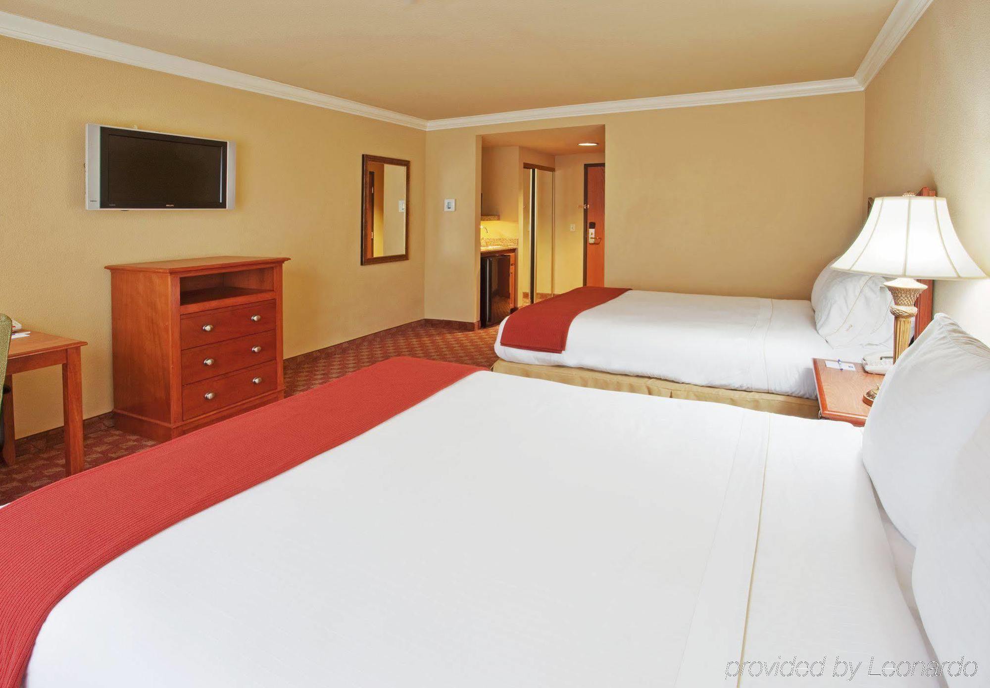 Holiday Inn Express & Suites Oakland - Airport By Ihg Quarto foto